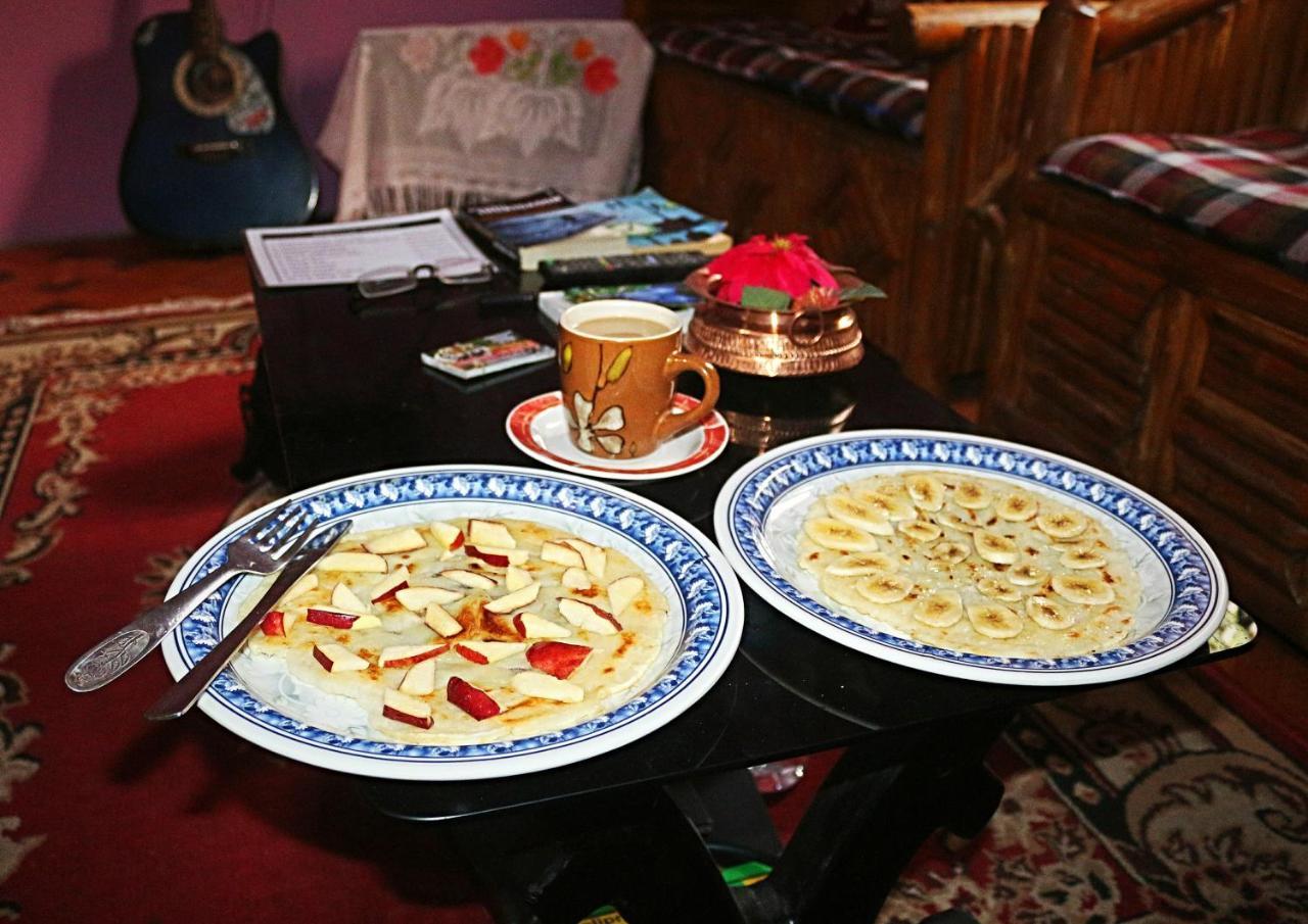 Tiger Corner Inn Homestay Саураха Экстерьер фото